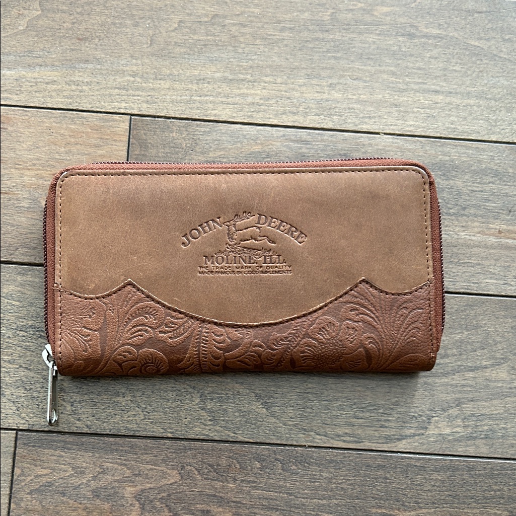 Nwot Vintage John Deere Brown Embossed Leather Wallet